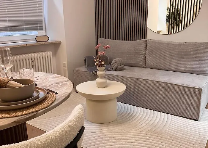 Mitten In Der Historischen Altstadt Von *