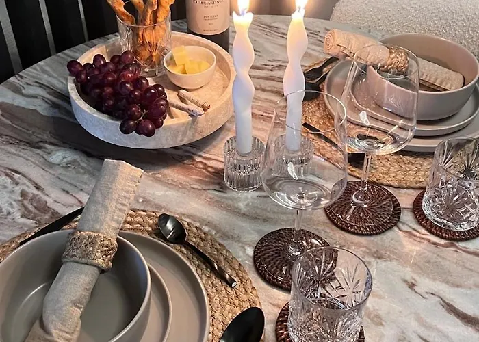 Mitten In Der Historischen Altstadt Von *