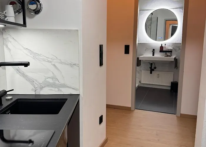 Mitten In Der Historischen Altstadt Von *