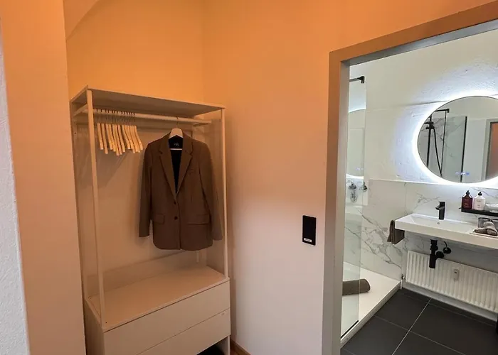 Mitten In Der Historischen Altstadt Von *