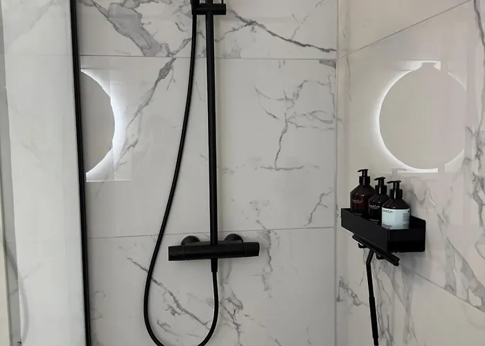 Mitten In Der Historischen Altstadt Von شقة